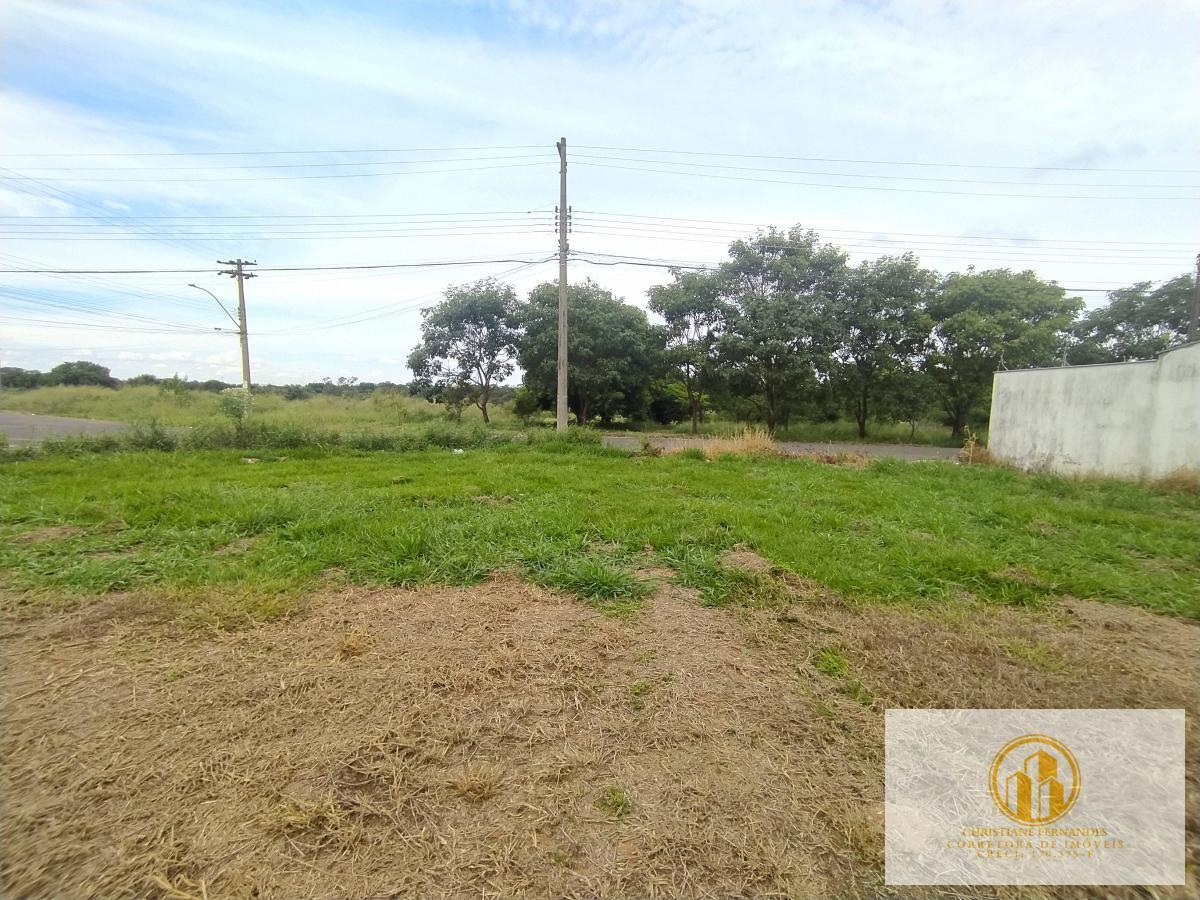 Terreno pra desdobro - Christiane Fernandes - Corretora de Imóveis