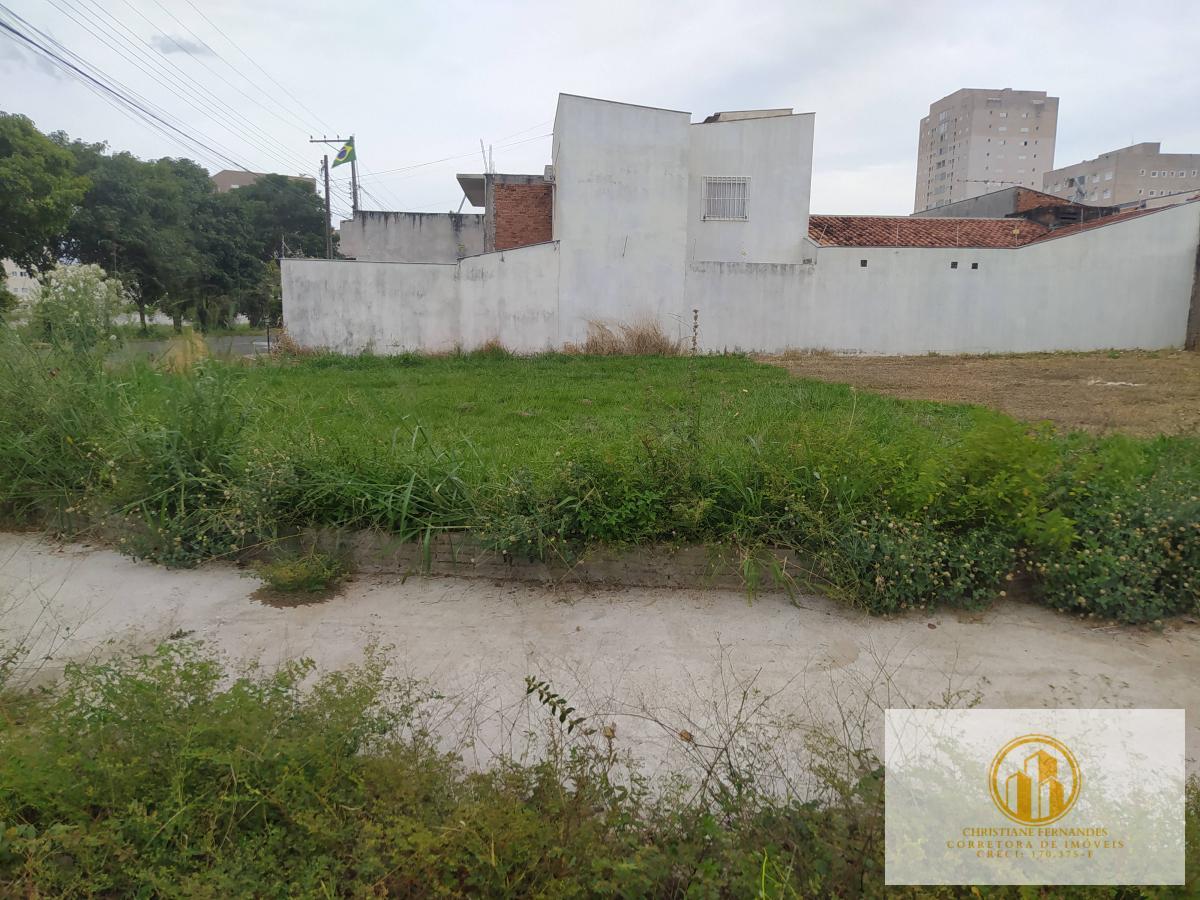 Terreno pra desdobro - Christiane Fernandes - Corretora de Imóveis